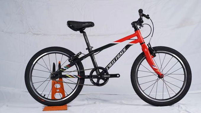 20-летний велосипед для юниоров с алюминиевой рамой, тормозом V и весом 7,5 кг. 2