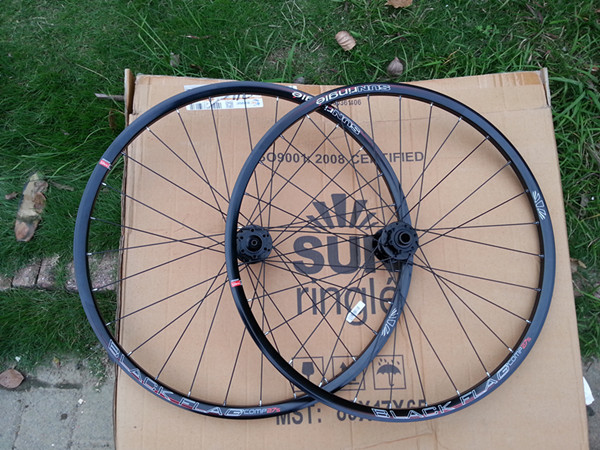 SunRingle Blackflag comp горный велосипед безтрубный колесный набор 1